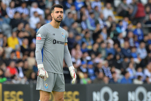 Diogo Costa no jugar contra Palmeiras