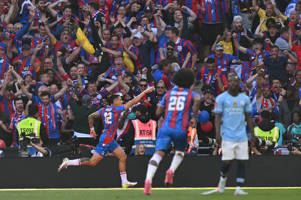 Crystal Palace derrota Manchester City y gana FA Cup