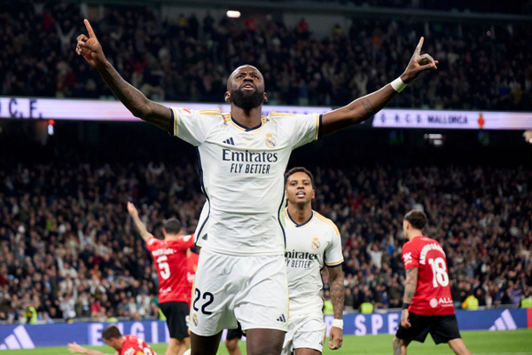 Dos meses despus, Rudiger regresa a la convocatoria del Real y refuerza a Xabi Alonso